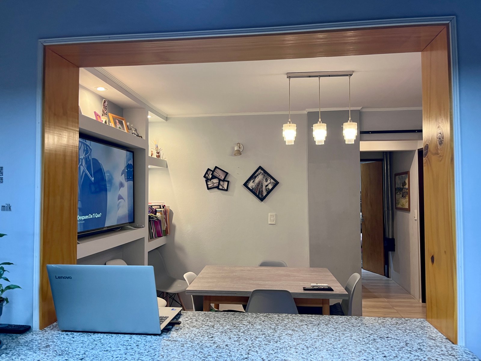 CASA con Patio En B° 400 VIVIENDA - Apta Crédito Hipotecario