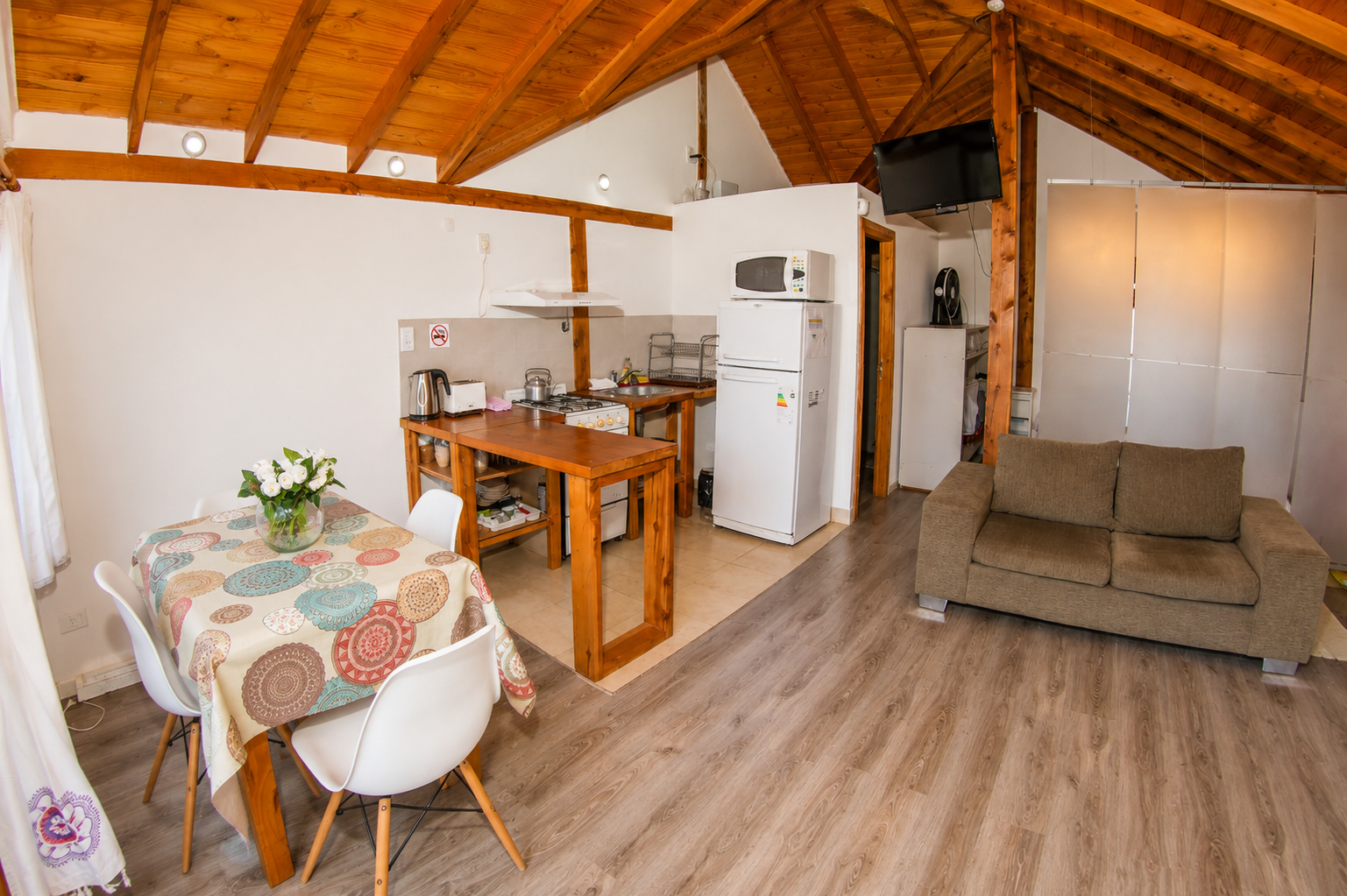 Cabaña Forest - Villa Arelauquen, zona residencial Los Cohiues.