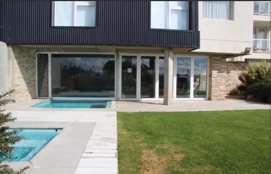 Alojamiento con Costa de Lago y Pileta Climatizada