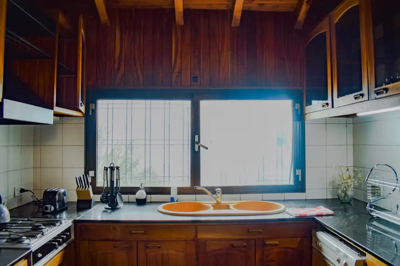 Casa con Vista al Lago y Pileta