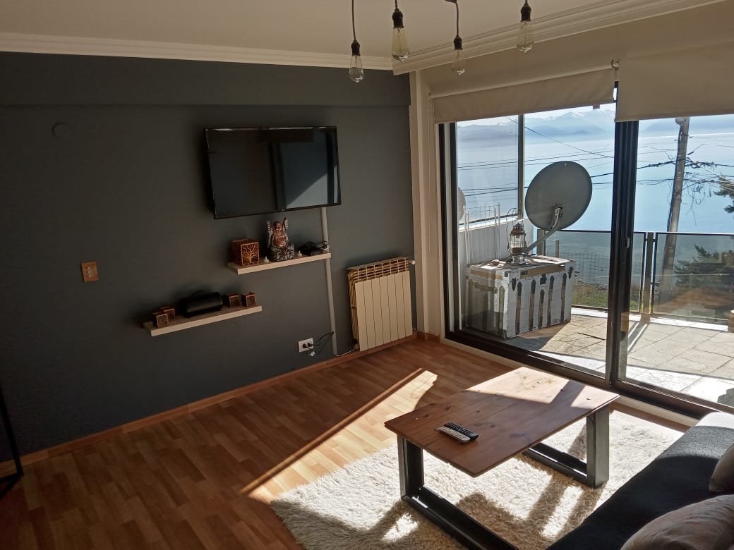 Departamento con Vista al Lago y Cochera, en el Centro