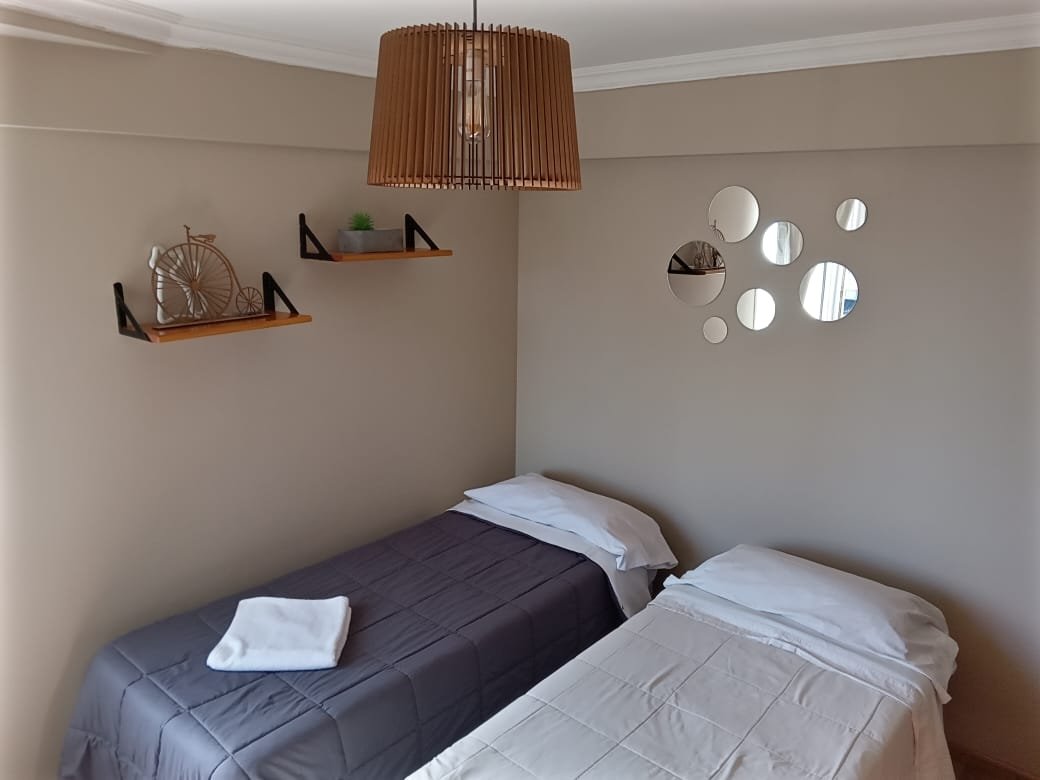 Departamento con Vista al Lago y Cochera, en el Centro