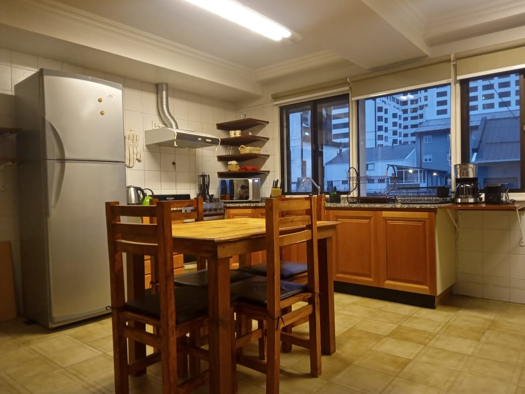 Departamento con Vista al Lago y Cochera.