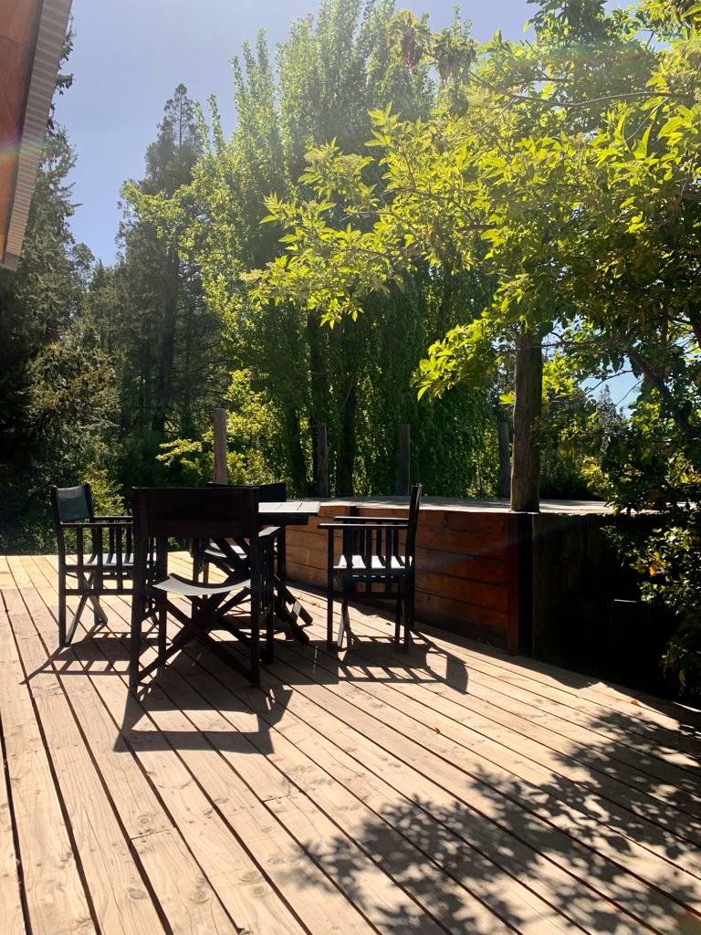 Casa con Patio y Vista al lago