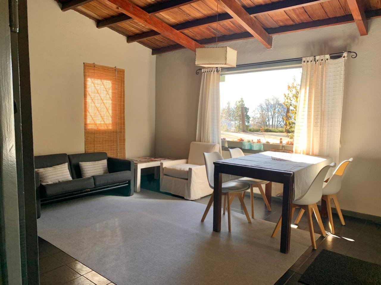 Casa con Patio y Vista al lago