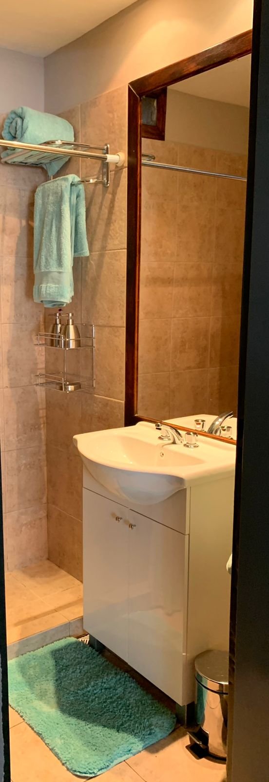 Casa con Patio y Vista al lago