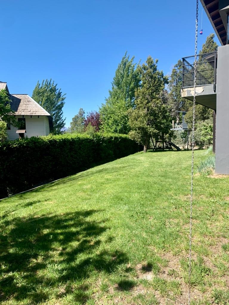 Casa con Patio y Vista al lago