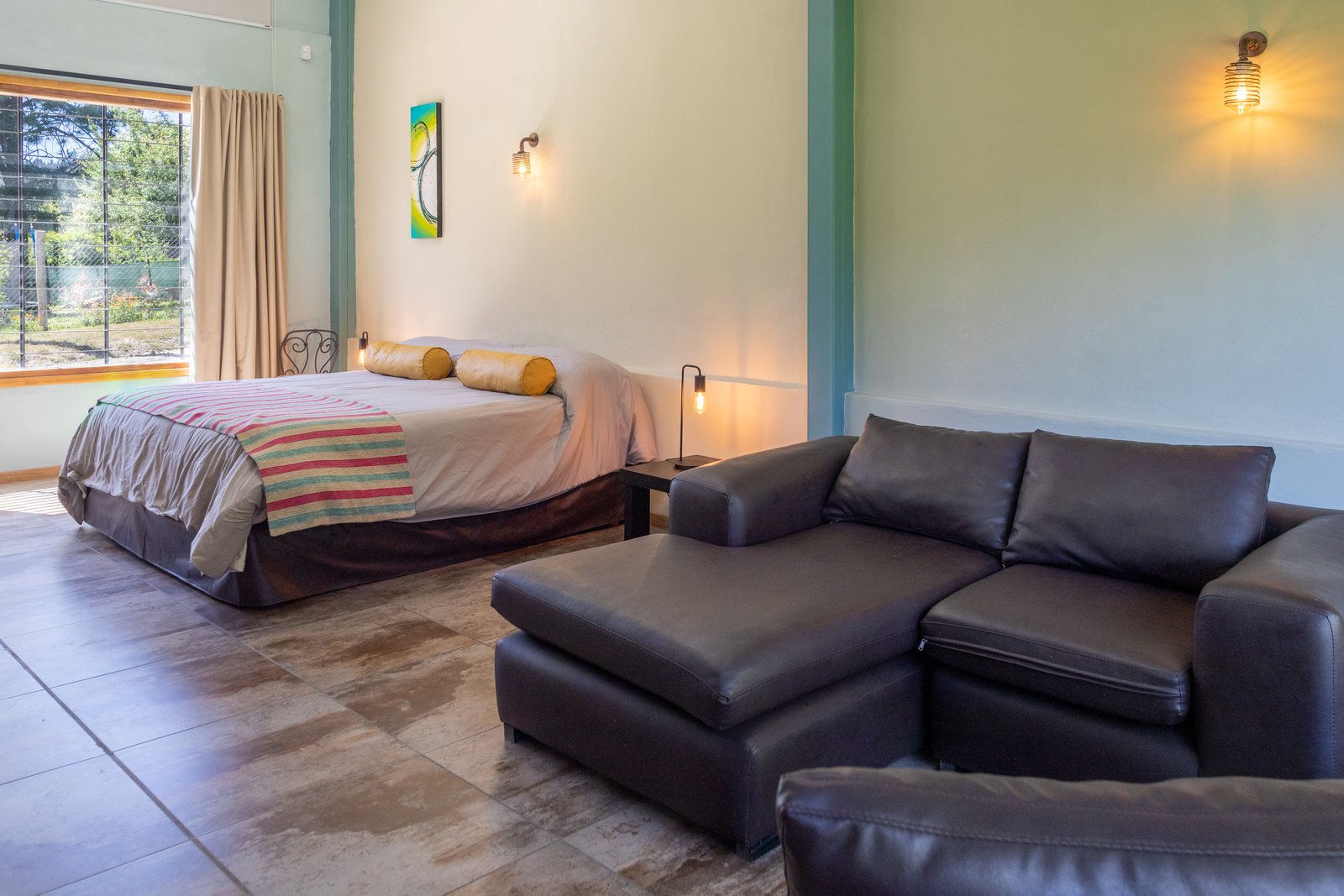 Casa con cochera a 7km del Centro