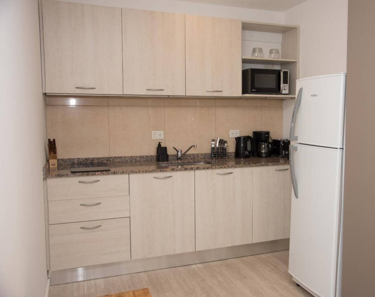 Monoambiente Amplio, con Vestidor y Terraza propia, en el Centro de Bariloche